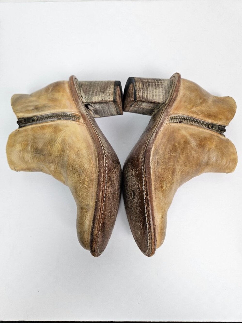 BED | STU Sonic Cobbler Series Distressed Tan Leather Ankle Boot 6 - Picture 6 of 13